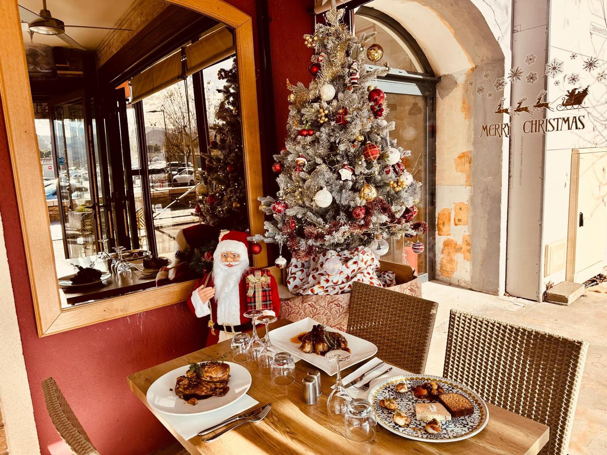 Hotel Restaurant L'Europe Сен-Флоран Екстериор снимка