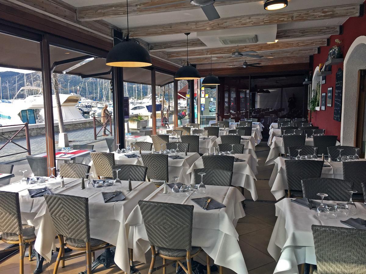 Hotel Restaurant L'Europe Сен-Флоран Екстериор снимка